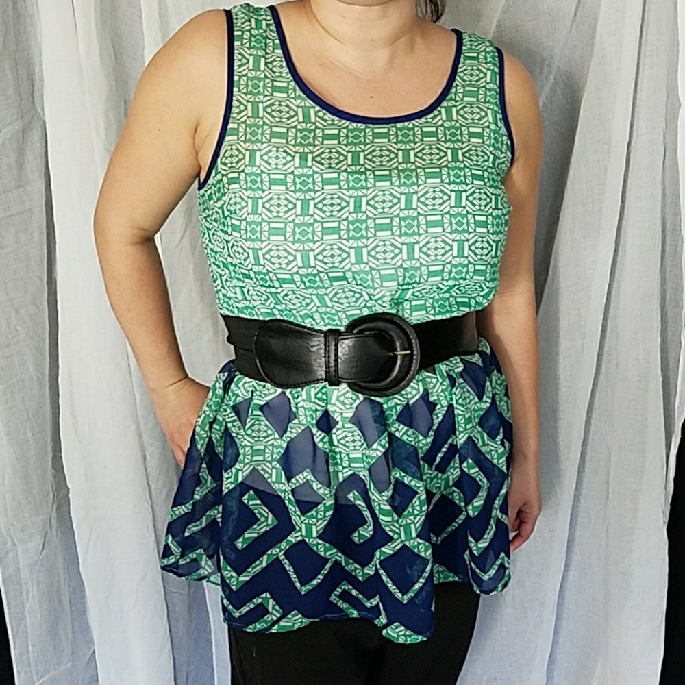 Forever 21 Sheer sleeveless shirt - Picture 1 of 4